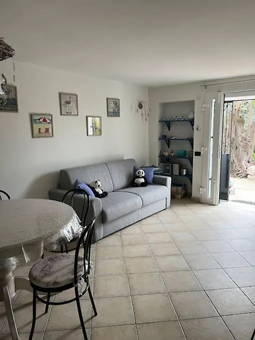 Nel Cuore Di Menton Garavan 0*,  צרפת